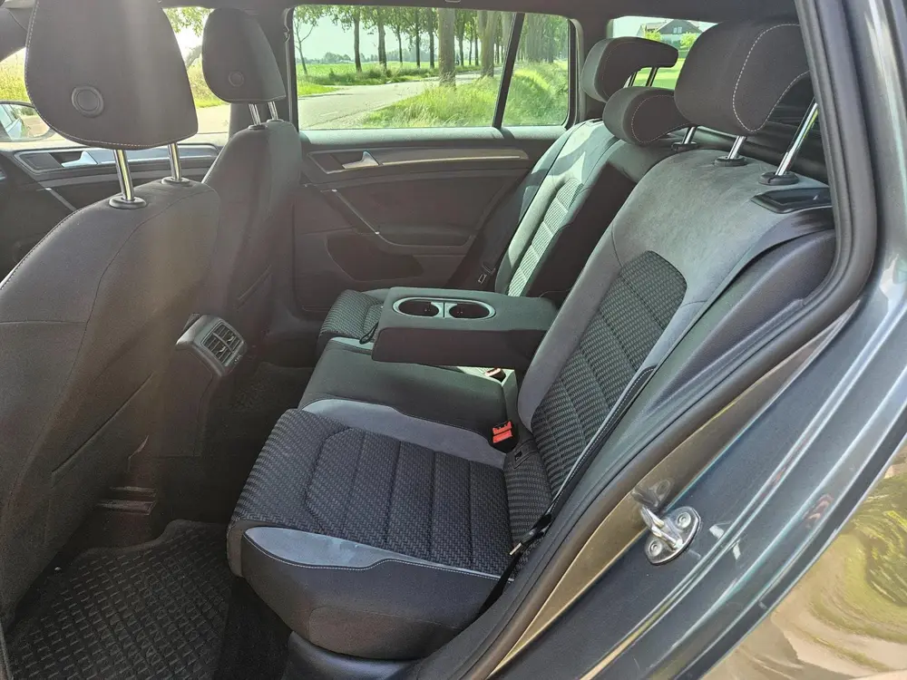 Volkswagen Golf Variant 2.0 TDI Highline Business R-LINE/ AU uit 2020, foto 20