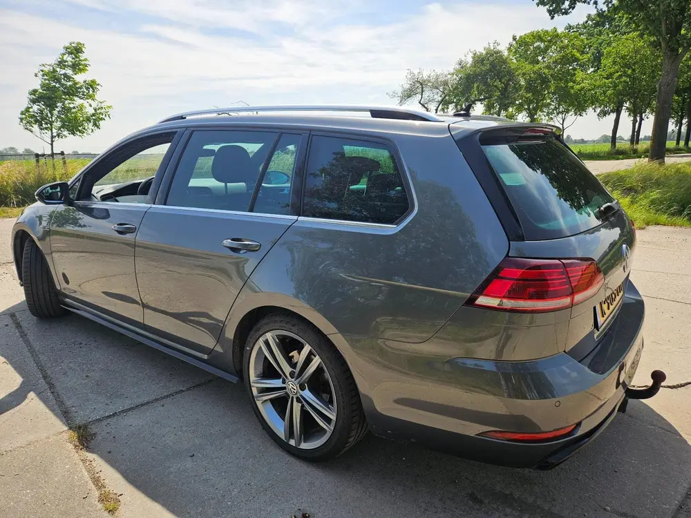 Volkswagen Golf Variant 2.0 TDI Highline Business R-LINE/ AU uit 2020, foto 6
