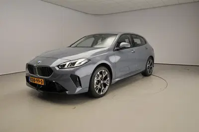 BMW 1-serie 5-deurs 120 uit 2026