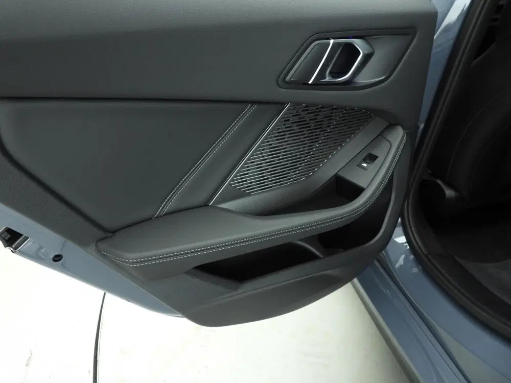 BMW 1-serie 5-deurs 120 uit 2026, foto 18