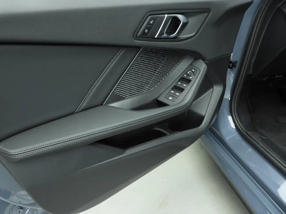 BMW 1-serie 5-deurs 120 uit 2026, foto 19