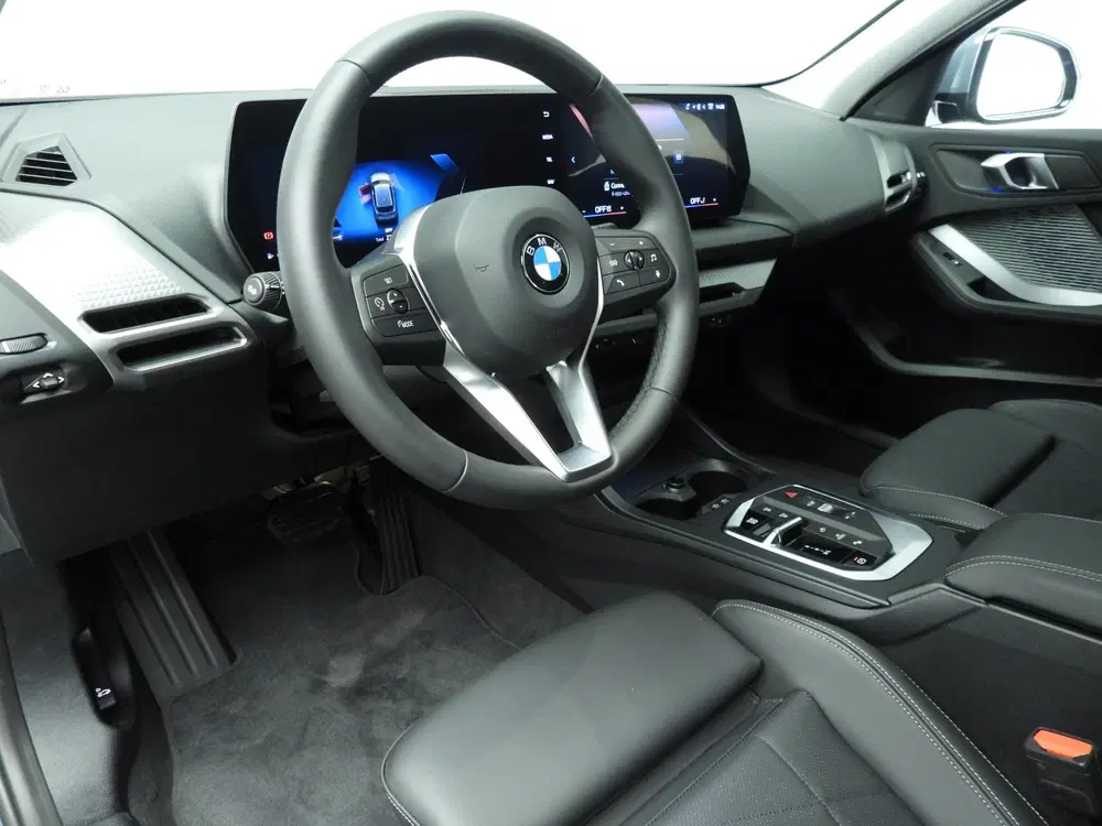 BMW 1-serie 5-deurs 120 uit 2026, foto 6