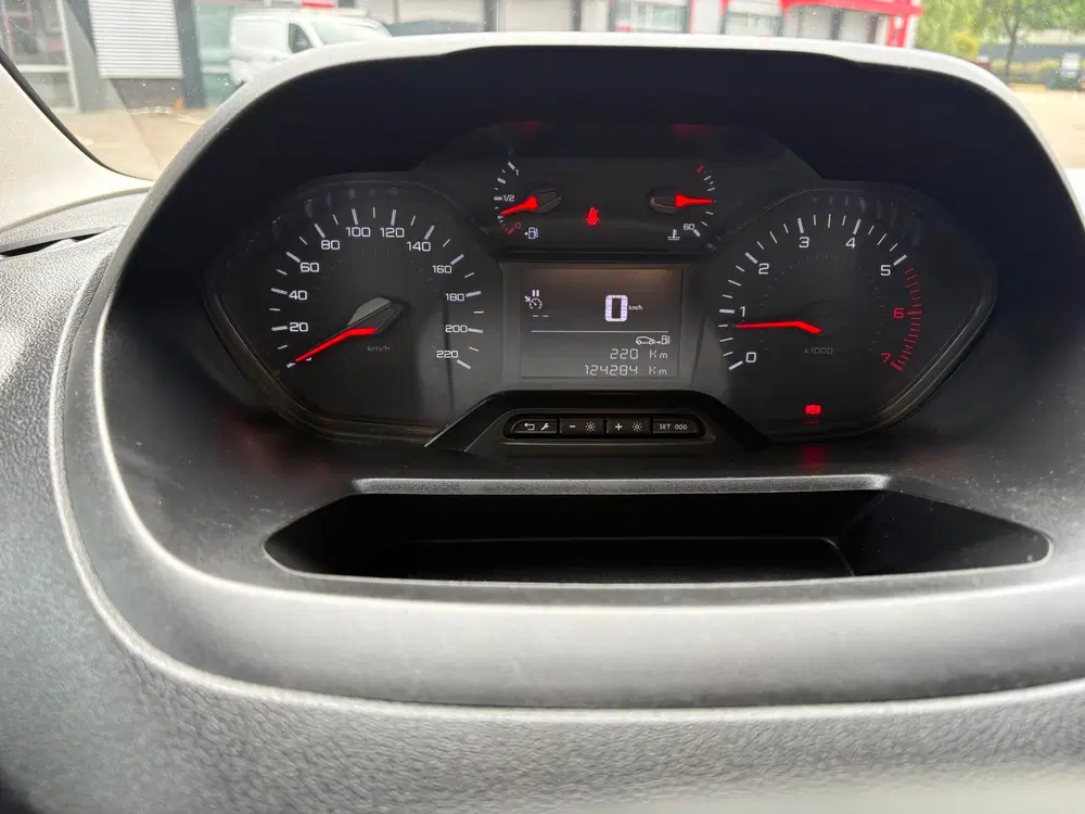 Peugeot Partner 1.2 PureTech 110 S&S L1 Airco Navi uit 2023, foto 16