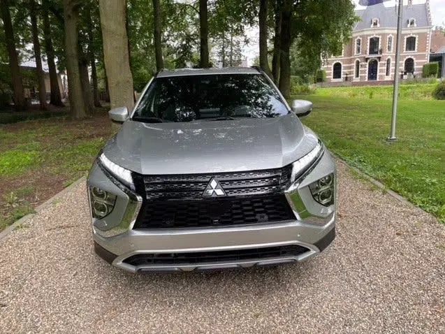 Mitsubishi Eclipse Cross 2.4 PHEV Intense+ (bj 2024) uit 2024, foto 2