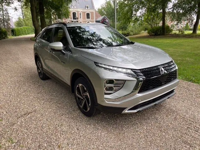 Mitsubishi Eclipse Cross 2.4 PHEV Intense+ (bj 2024) uit 2024, foto 3