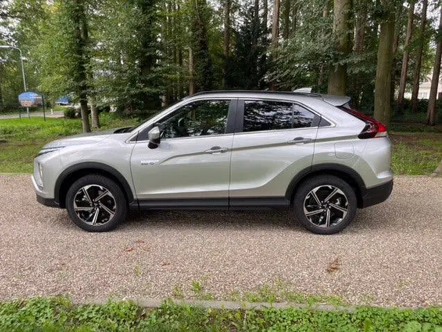 Mitsubishi Eclipse Cross 2.4 PHEV Intense+ (bj 2024) uit 2024, foto 8