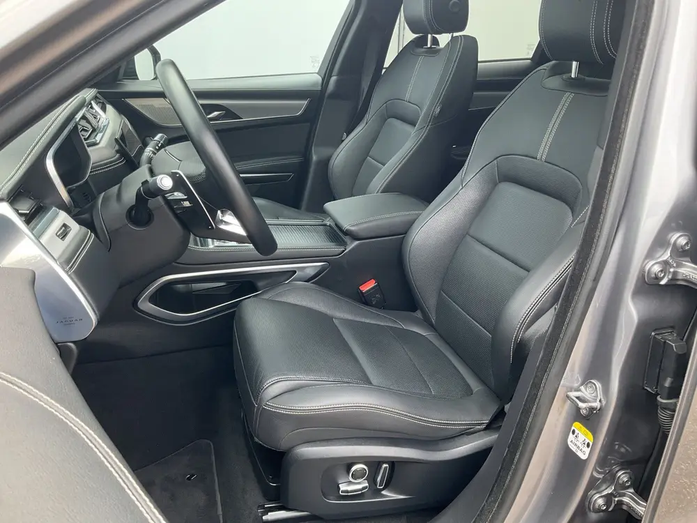 Jaguar F-Pace 2.0 P400e PHEV R-Dynamic SE Pano 360° Meridia uit 2021, foto 20