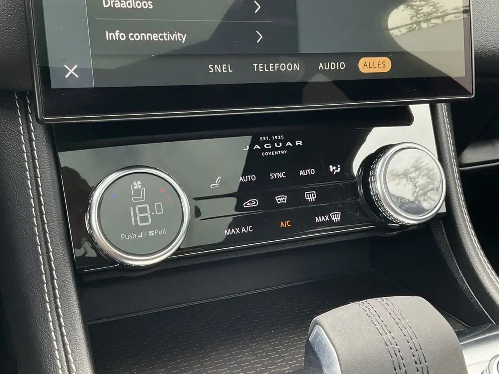 Jaguar F-Pace 2.0 P400e PHEV R-Dynamic SE Pano 360° Meridia uit 2021, foto 7