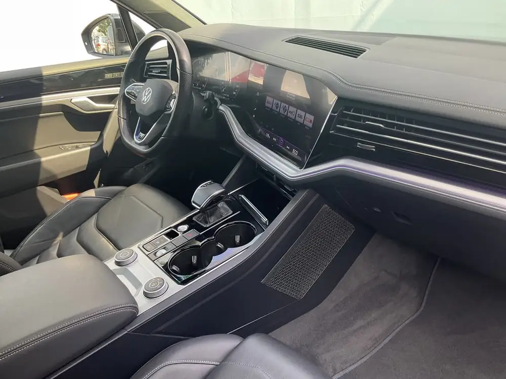Volkswagen Touareg 3.0 TSI 4MOTION R 462PK PHEV Pano Elek.Tr uit 2020, foto 3