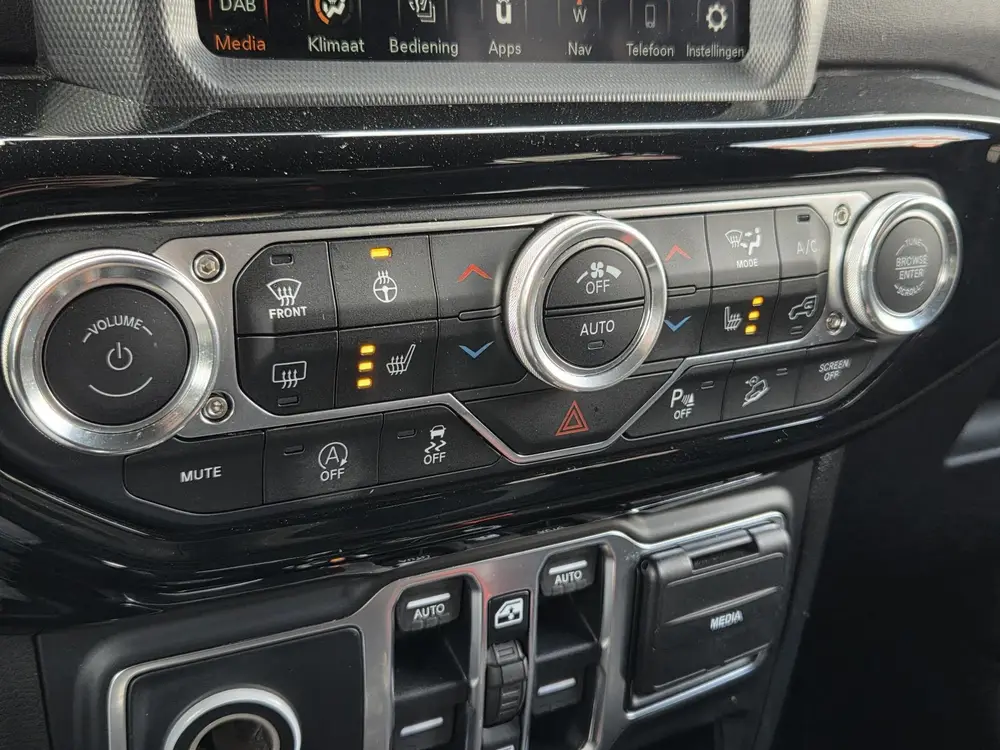 Jeep Wrangler 2.0T Sahara | BRUTE | Cabrio | Adaptive uit 2020, foto 18