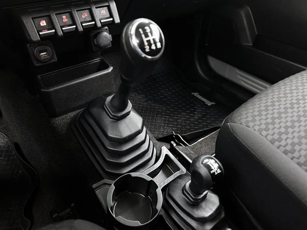 Suzuki Jimny 1.5 Stijl | 4X4 | 4-persoons | Trekhaak | 1300 uit 2019, foto 10