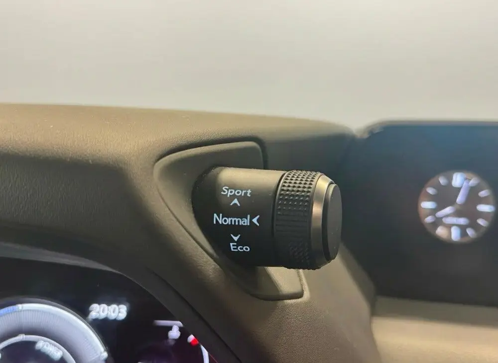 Lexus UX 250h Luxury Line | Stoelverwarming | Carplay | Adap uit 2020, foto 17