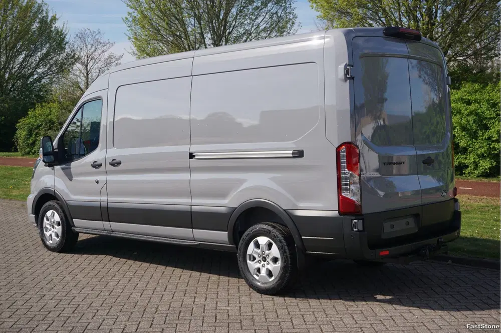 Ford Transit 350L L3H2 Limited AUT-8 165PK BPM VRIJ Nav uit 2024, foto 3