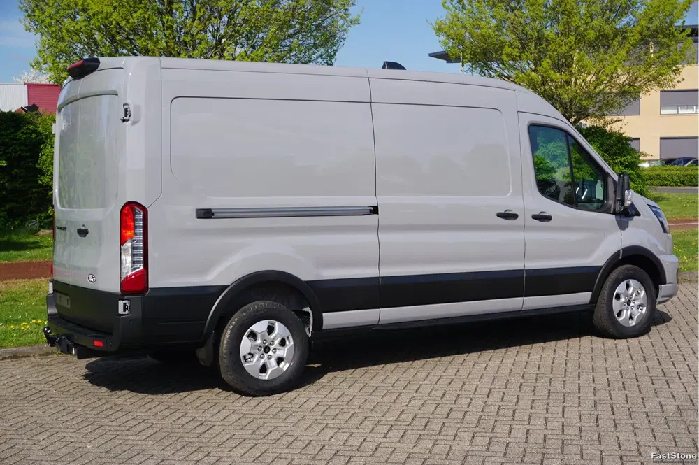 Ford Transit 350L L3H2 Limited AUT-8 165PK BPM VRIJ Nav uit 2024, foto 4