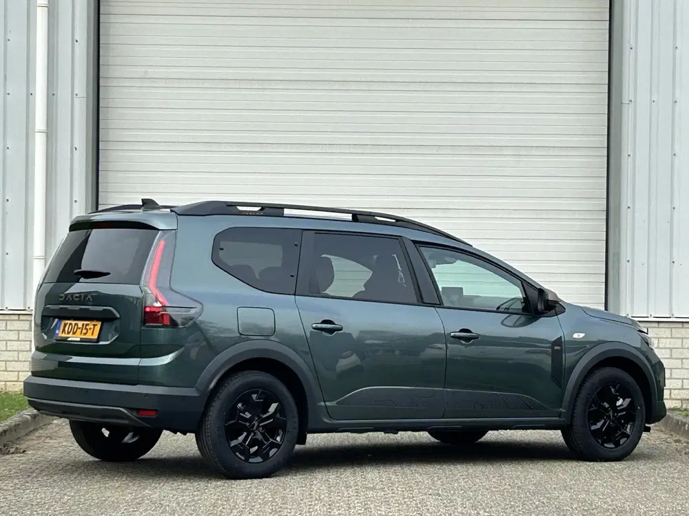 Dacia Jogger 1.8 hybrid 155 limited edition 7p uit 2026, foto 3