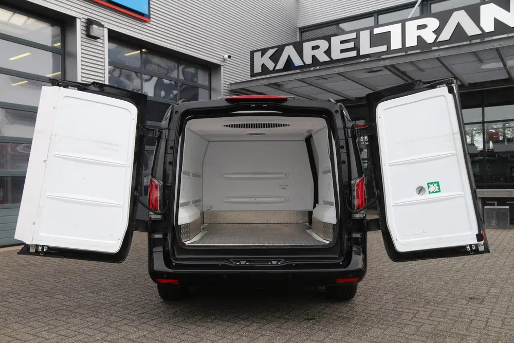 Mercedes-Benz Vito 116 CDI uit 2020, foto 3