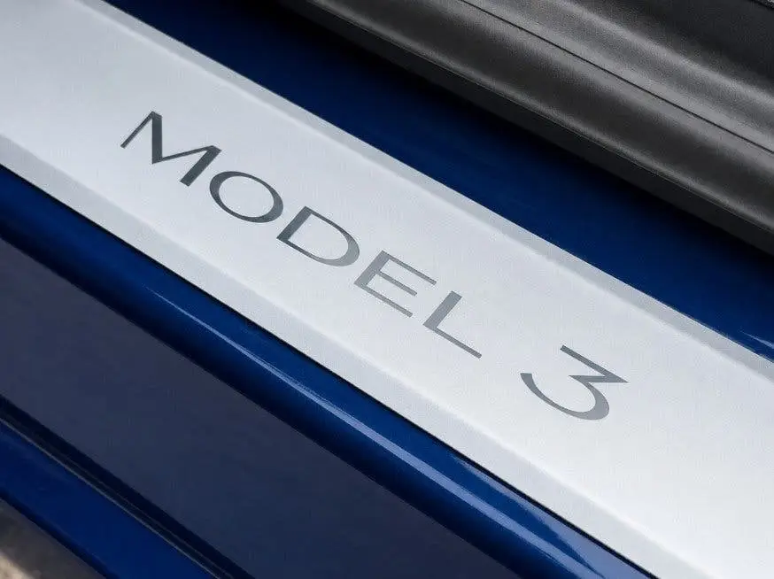 Tesla Model 3 RWD 60 kWh | SOH 85,5% | Autopilot | 19'' LM ( uit 2019, foto 19
