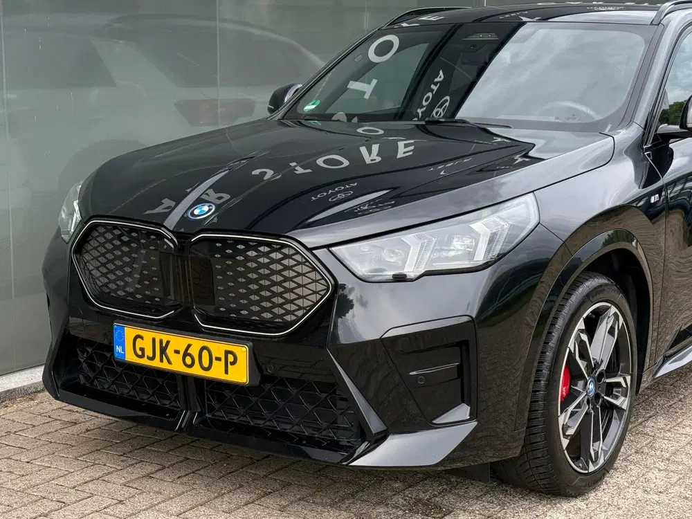 BMW iX2 EDrive20 67 kWh 100% SOH M-Sport Vol uitge uit 2024, foto 13