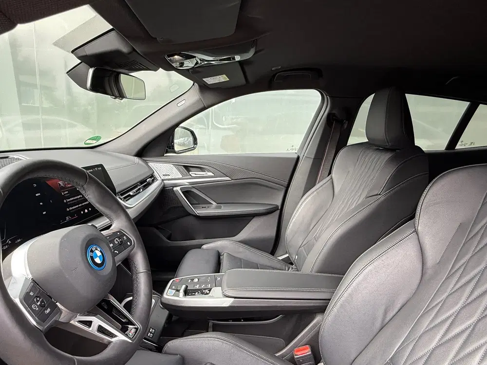 BMW iX2 EDrive20 67 kWh 100% SOH M-Sport Vol uitge uit 2024, foto 15
