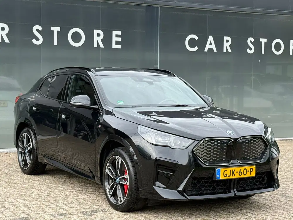 BMW iX2 EDrive20 67 kWh 100% SOH M-Sport Vol uitge uit 2024, foto 3