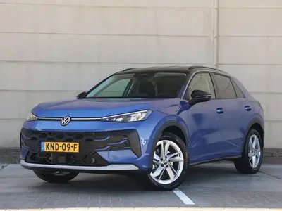 Volkswagen T-Roc Life First Edition 1.5 eTSI 116 PK | Trekha uit 2026