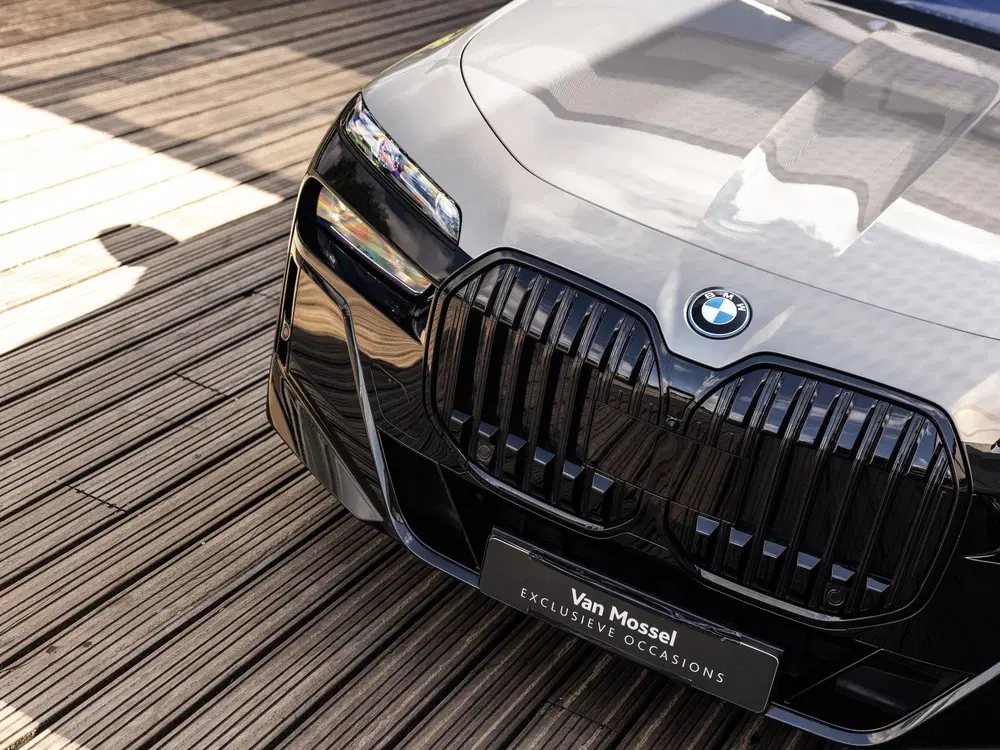 BMW i7 xDrive60 106 kWh uit 2022, foto 10
