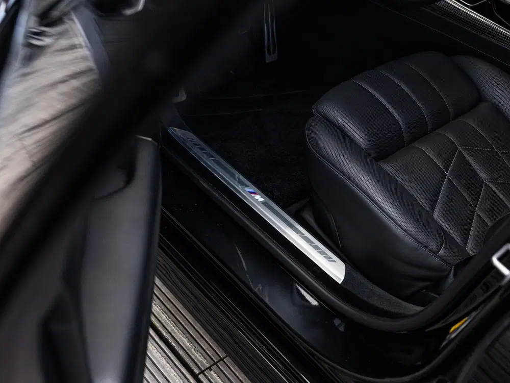 BMW i7 xDrive60 106 kWh uit 2022, foto 12