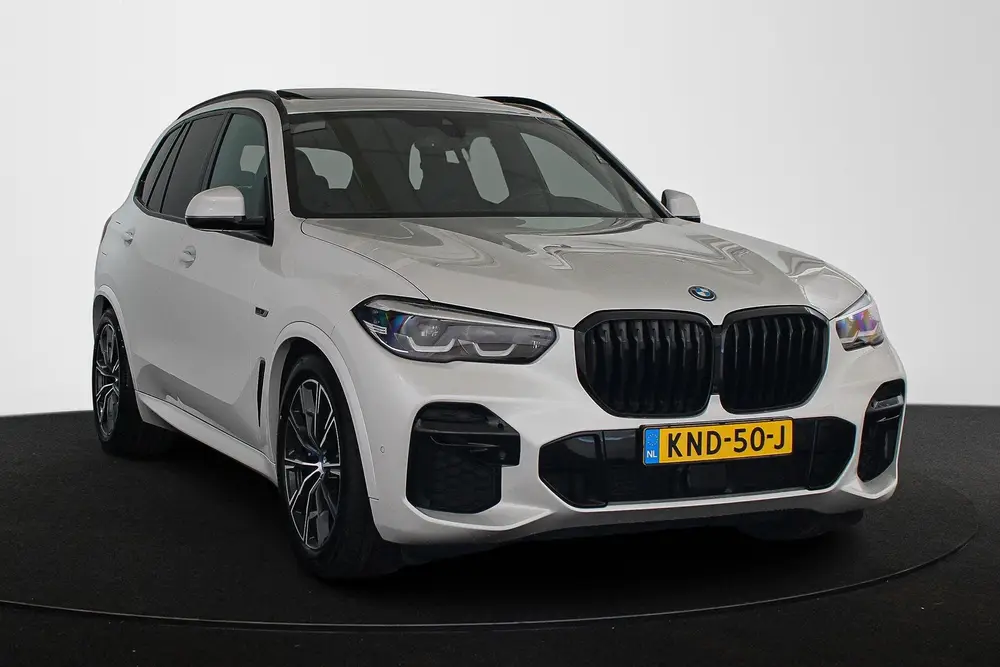 BMW X5 xDrive45e M Sport Panoramadak M-Stoelen Ad uit 2022, foto 2