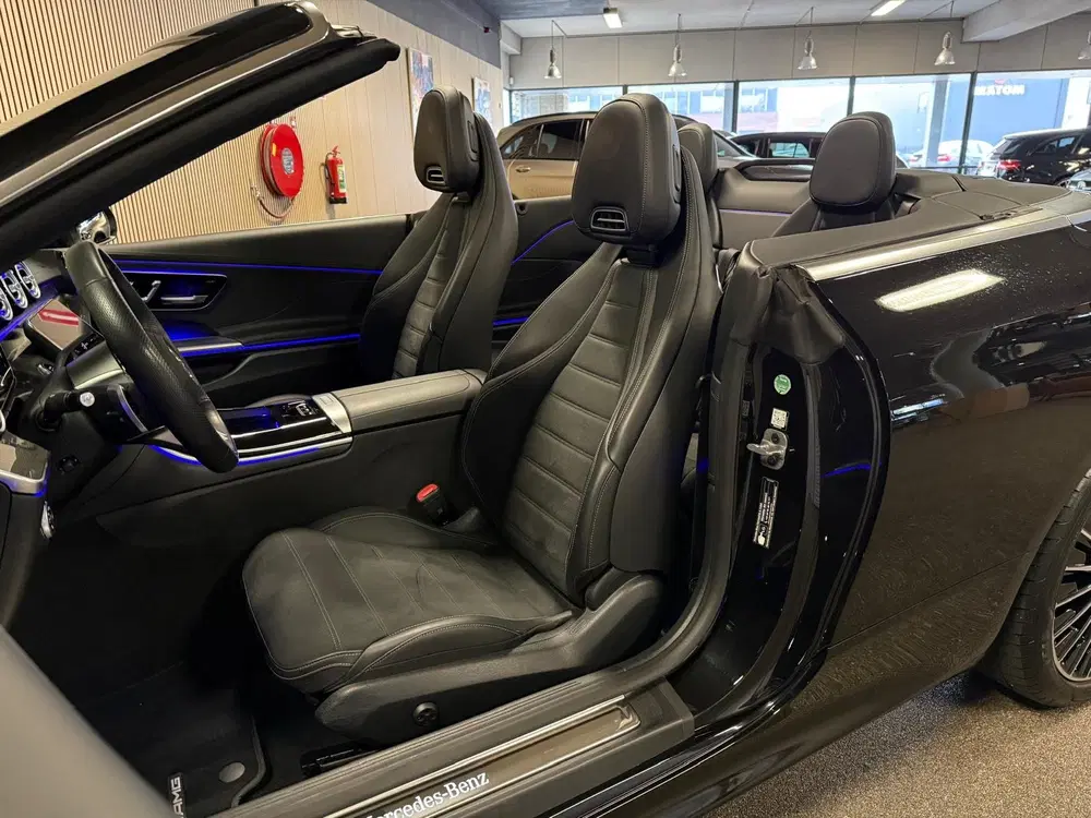 Mercedes-Benz CLE 200 AMG STYLING-AIRSCARF-MEMORY uit 2024, foto 16