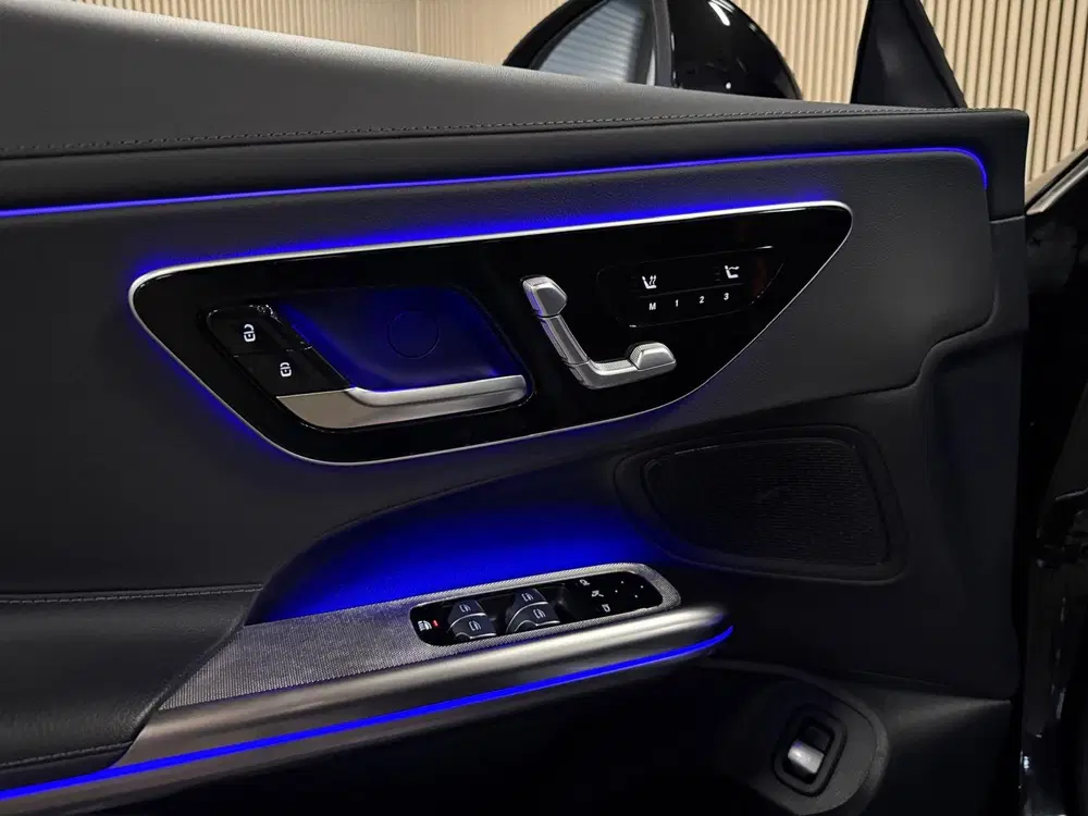 Mercedes-Benz CLE 200 AMG STYLING-AIRSCARF-MEMORY uit 2024, foto 18