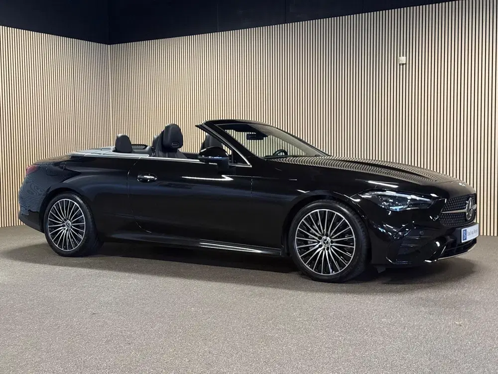 Mercedes-Benz CLE 200 AMG STYLING-AIRSCARF-MEMORY uit 2024, foto 3