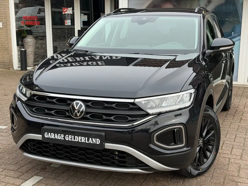 Volkswagen T-Roc 1.5 TSI Night Edition | Full-Led | Navi | C uit 2024, foto 3