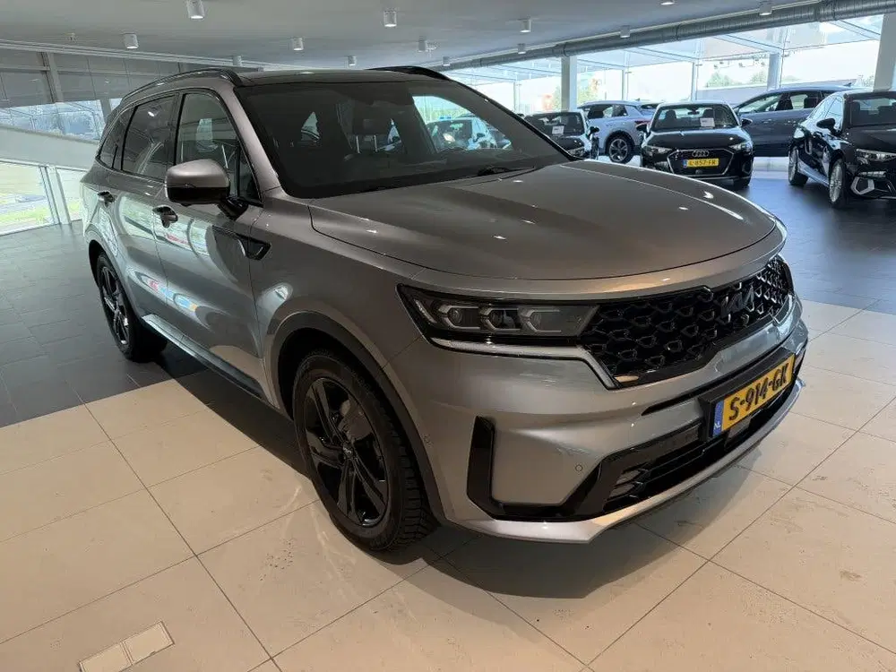 Kia Sorento 1.6 T-GDI Hybrid 2WD ExecutiveLine 5p. uit 2023, foto 2