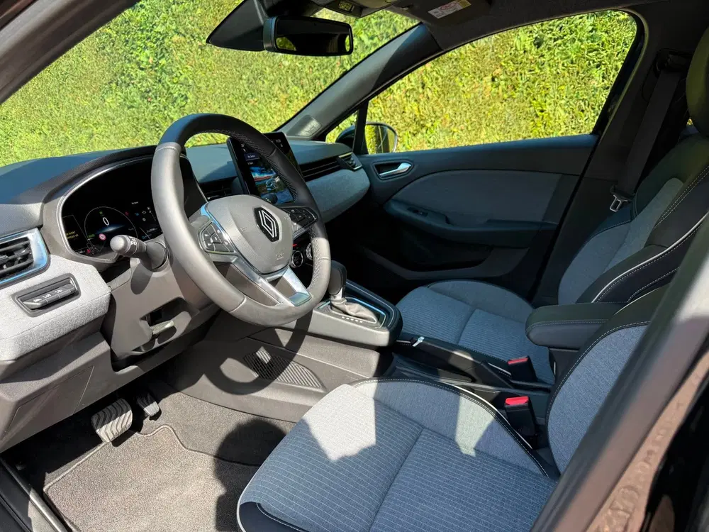 Renault Clio 1.6 E-Tech Full Hybrid 145 techno uit 2023, foto 17