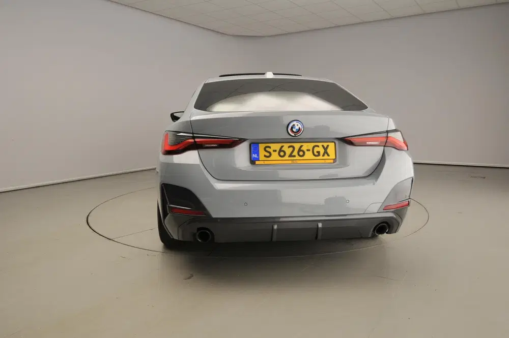 BMW 4-serie Gran Coupé 420i uit 2023, foto 3