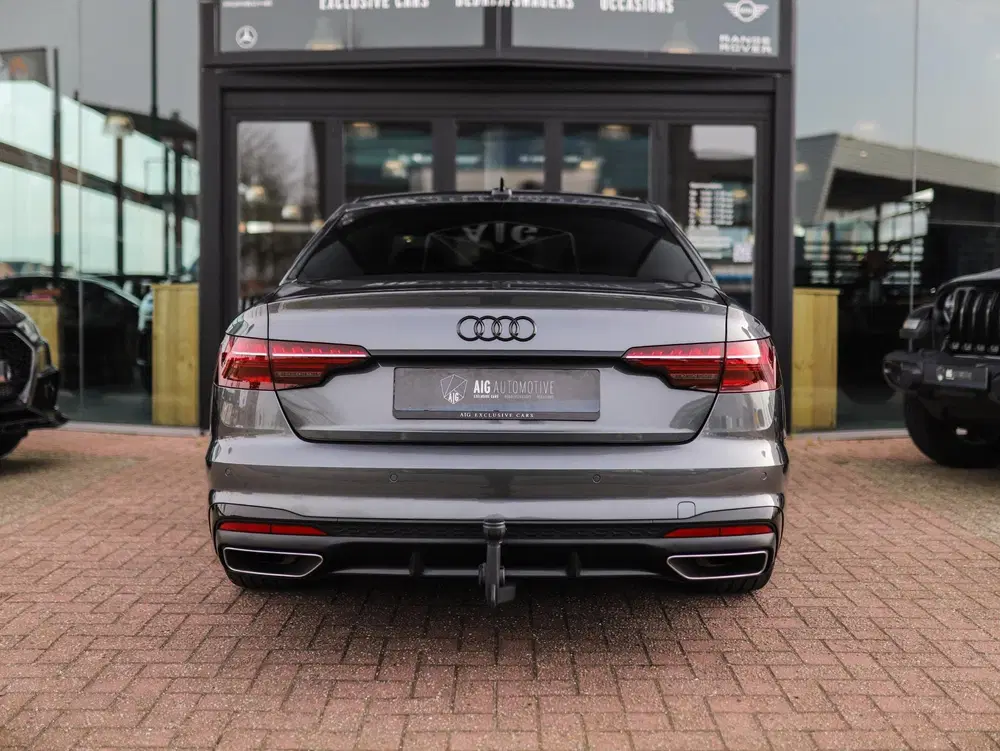 Audi A4 40 TFSI S edition Competition uit 2021, foto 14