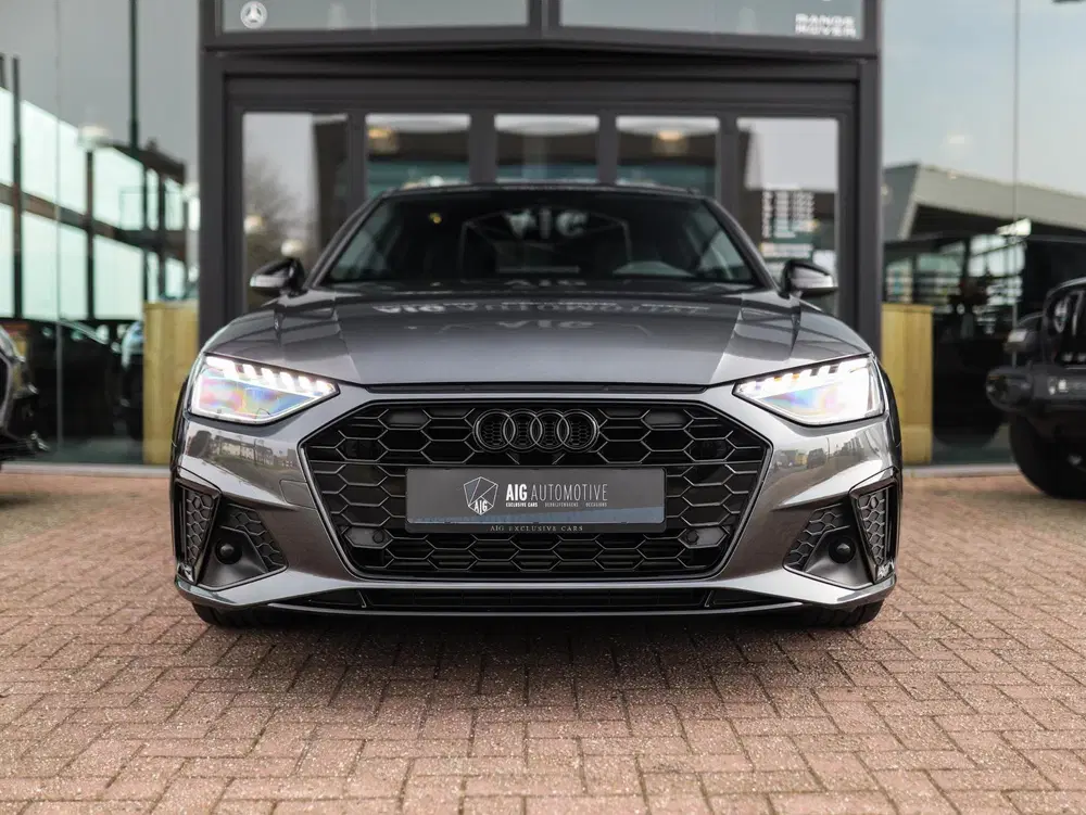 Audi A4 40 TFSI S edition Competition uit 2021, foto 5