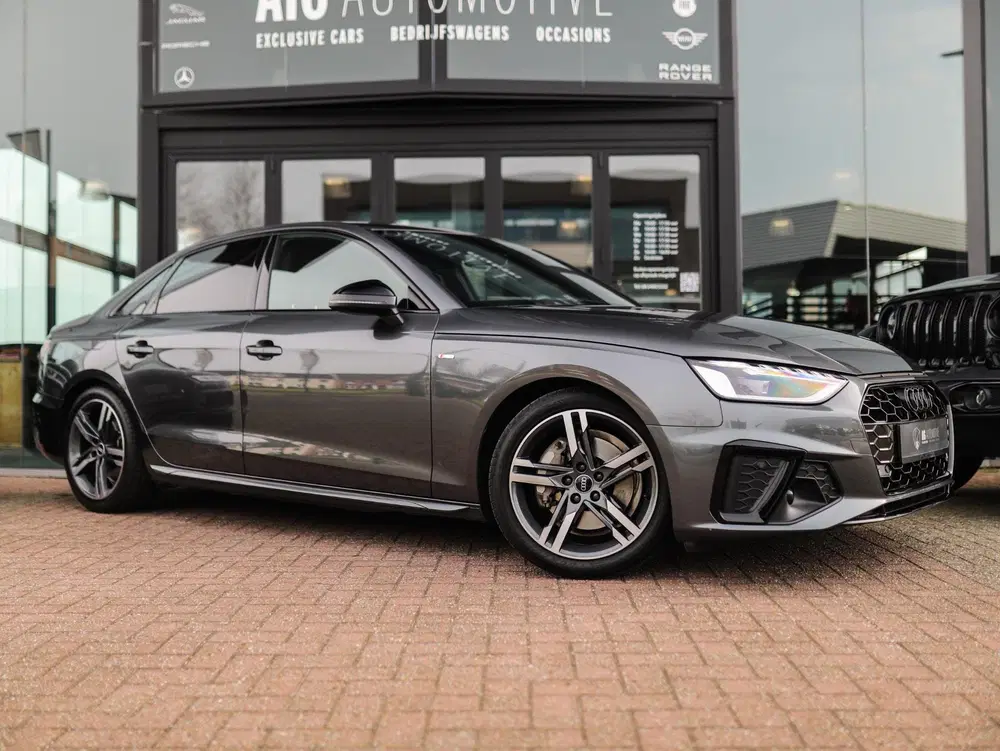 Audi A4 40 TFSI S edition Competition uit 2021, foto 8