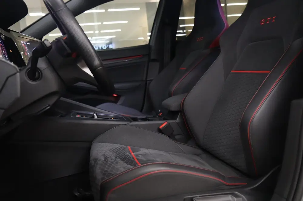 Volkswagen GOLF 2.0 TSI GTI 45 JAHRE CLUBSPORT AKRA/PANO/CAR uit 2021, foto 8