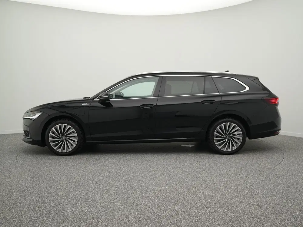 Skoda Superb 1.5 TSI 204pk PHEV Laurin & Klement uit 2025, foto 11
