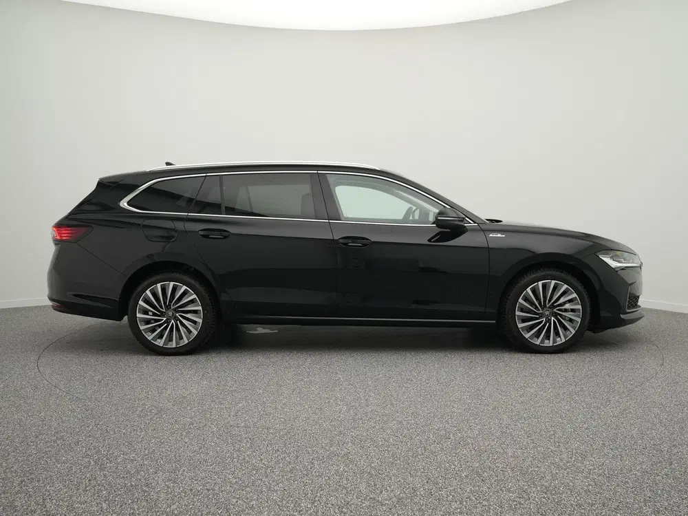 Skoda Superb 1.5 TSI 204pk PHEV Laurin & Klement uit 2025, foto 12