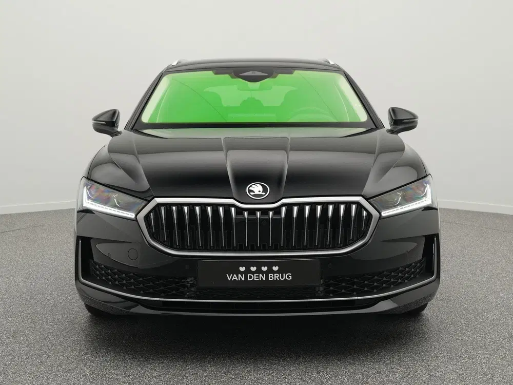 Skoda Superb 1.5 TSI 204pk PHEV Laurin & Klement uit 2025, foto 4