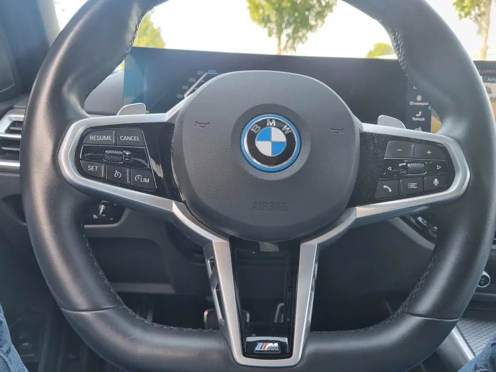 BMW 3-serie 330e xDrive M-Pakket Panodak HeadUp uit 2024, foto 10