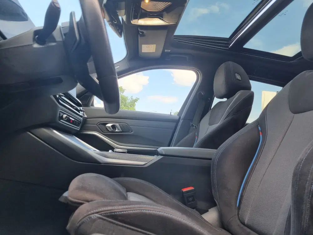 BMW 3-serie 330e xDrive M-Pakket Panodak HeadUp uit 2024, foto 13