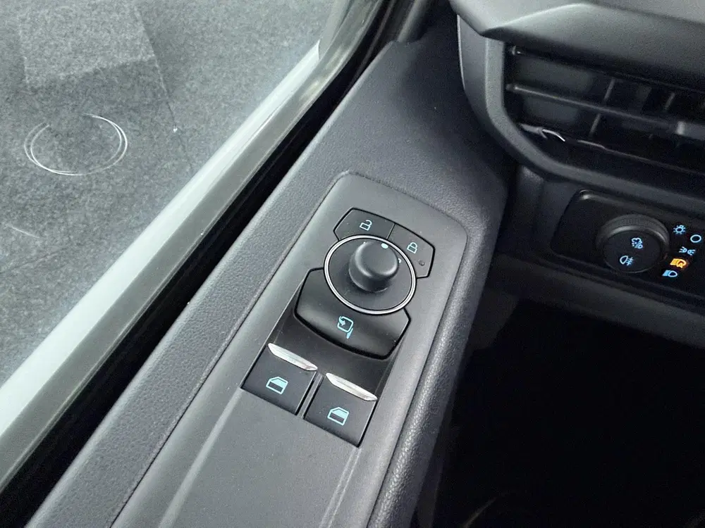 Ford Transit Custom 320 L2H1 Sport uit 2026, foto 18