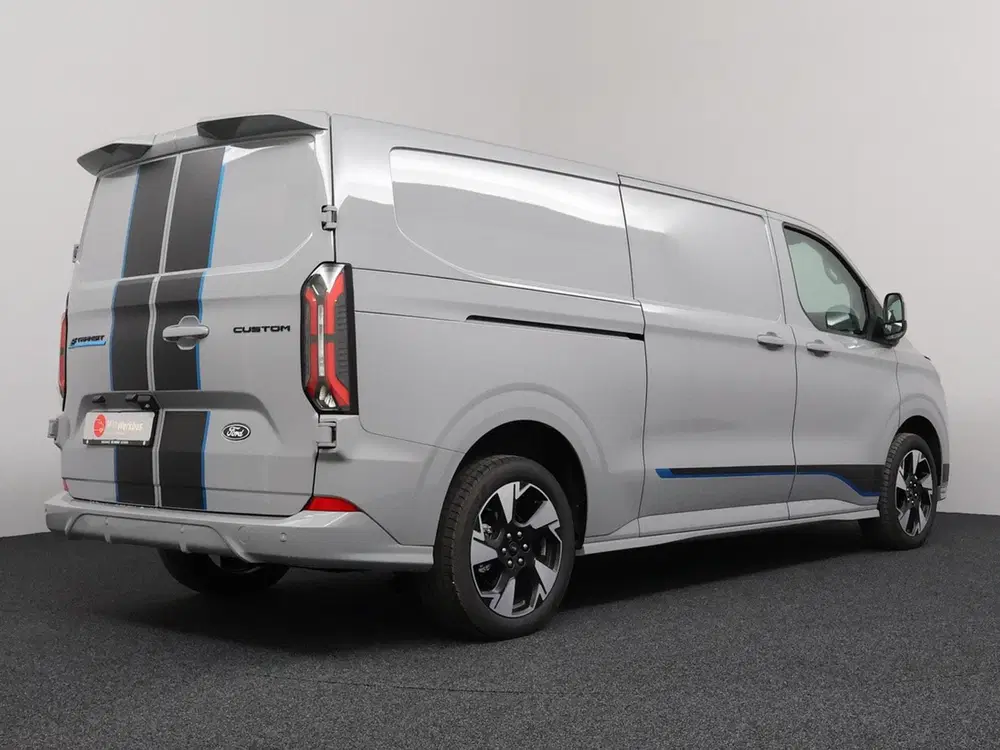 Ford Transit Custom 320 L2H1 Sport uit 2026, foto 2
