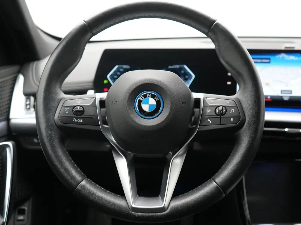 BMW iX1 xDrive30 X Line 67 kWh 313pk Dealer O.H. uit 2023, foto 13
