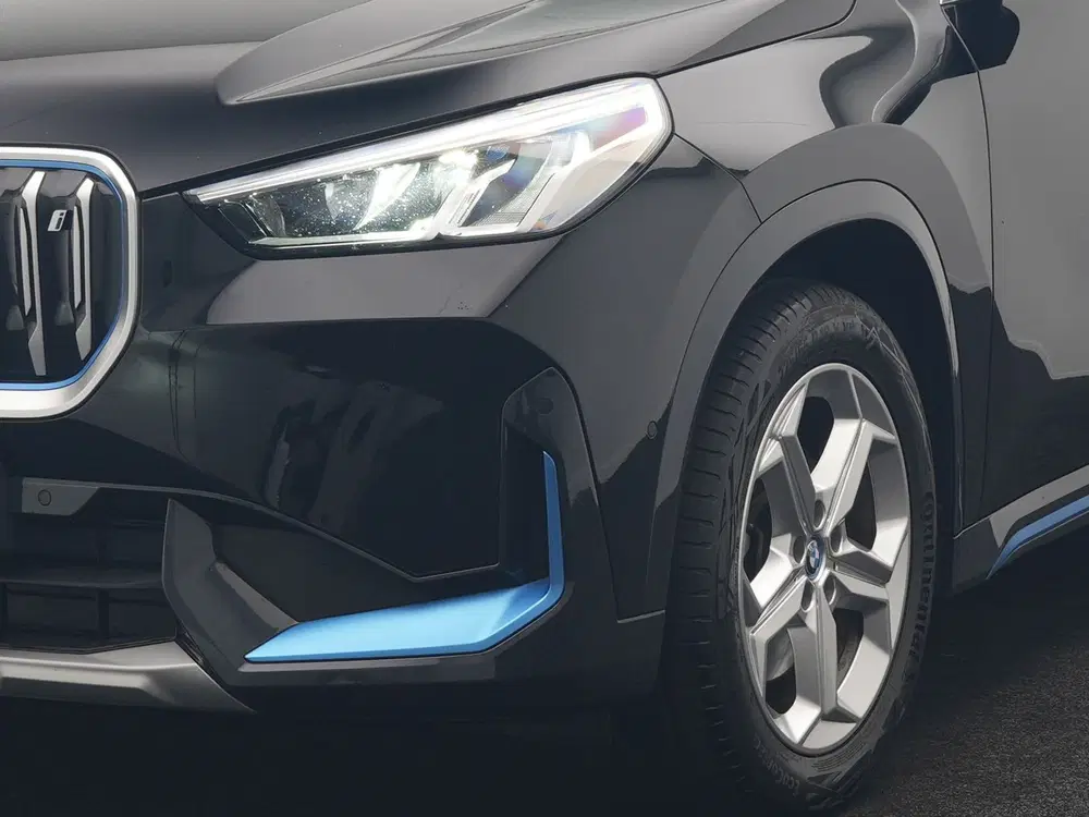 BMW iX1 xDrive30 X Line 67 kWh 313pk Dealer O.H. uit 2023, foto 8