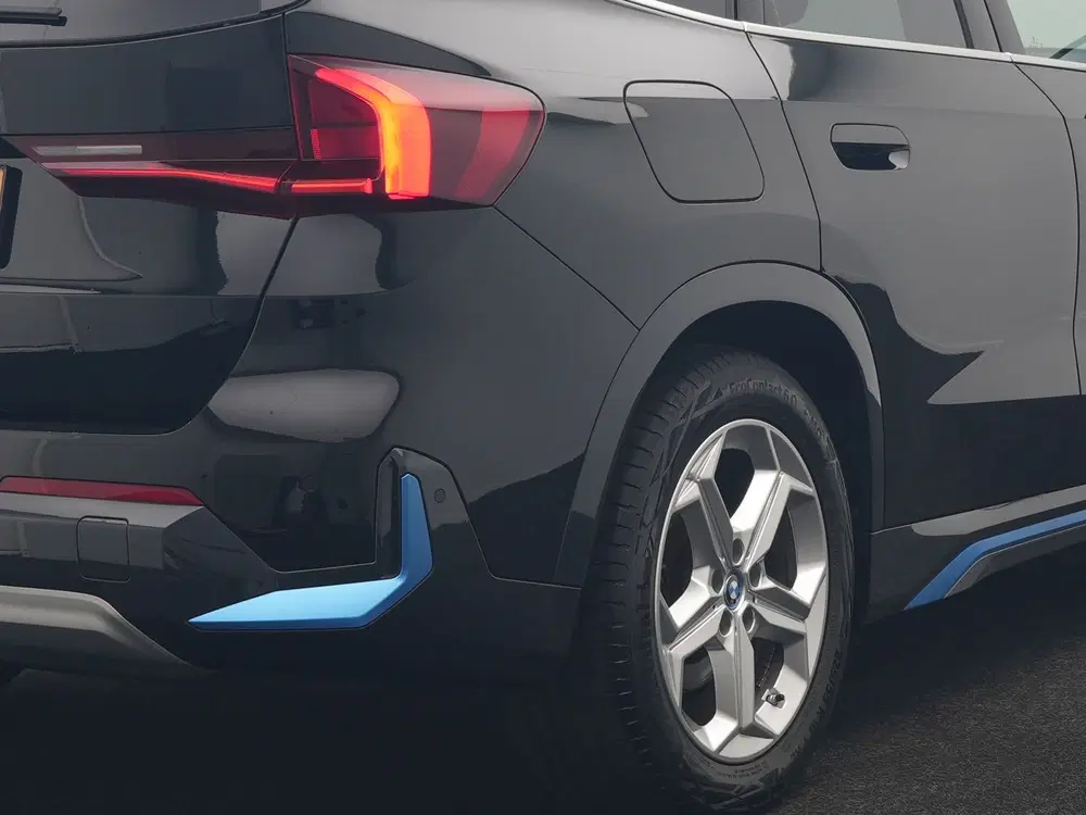 BMW iX1 xDrive30 X Line 67 kWh 313pk Dealer O.H. uit 2023, foto 9