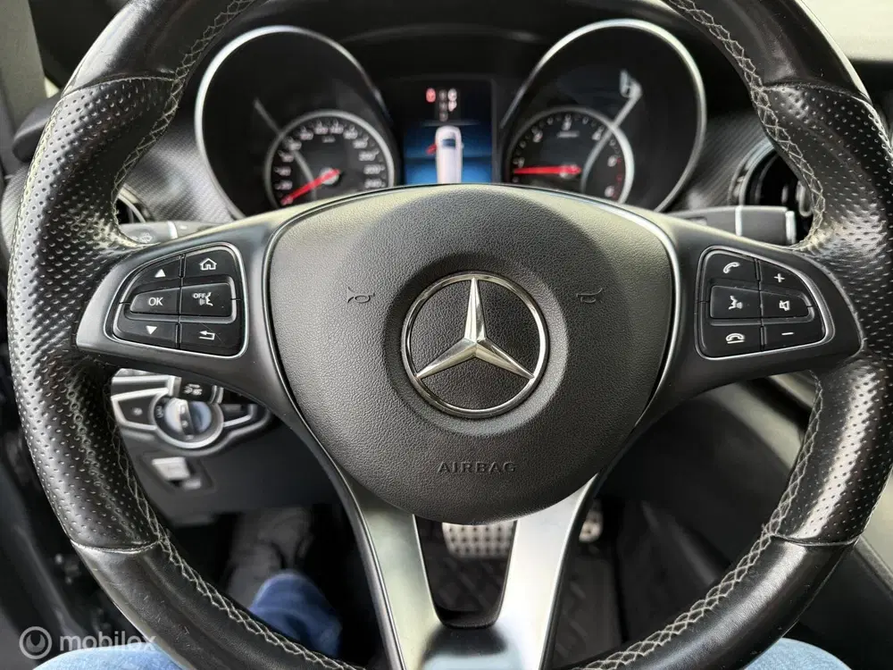 Mercedes-Benz V-Klasse 300d Extra Lang DC A m g xxl lucht vering uit 2021, foto 14
